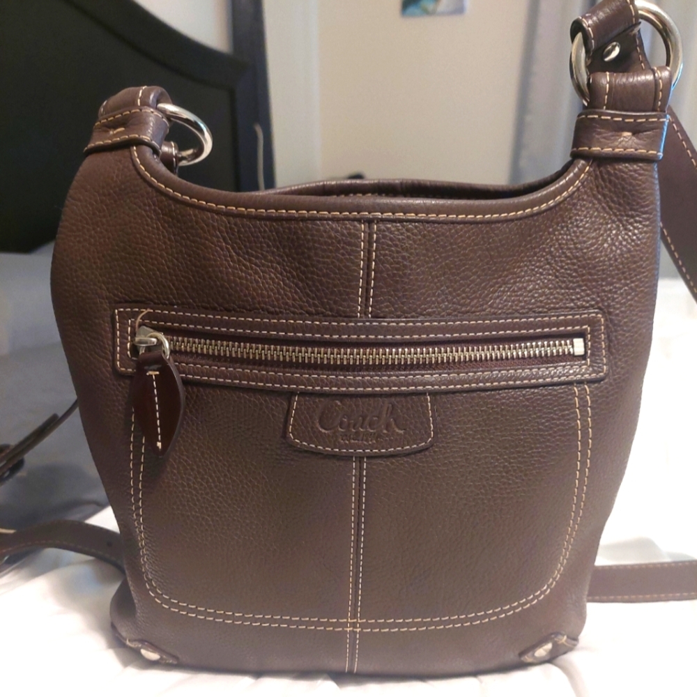 Authentic COACH Crossbody Brown Purse. Please review pictures. Preowned Purse